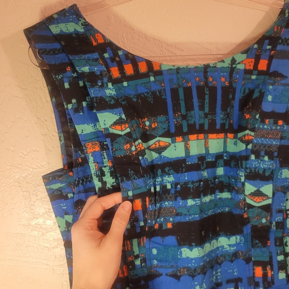 Tracy Reese multi-color fitted dress. - Picture 5 of 9